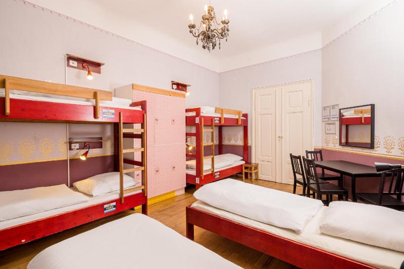 Hostel Mondpalast - image 15