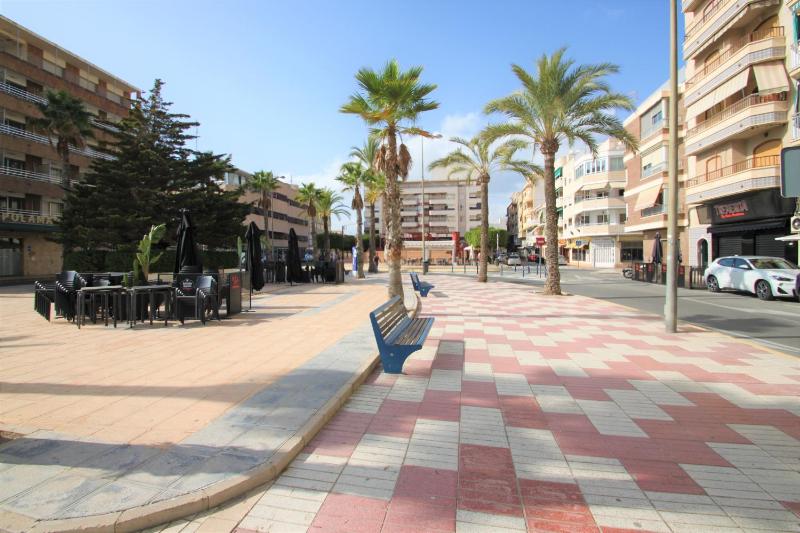 Apartamento en Santa Pola Playa de Levante SP102 - image 27