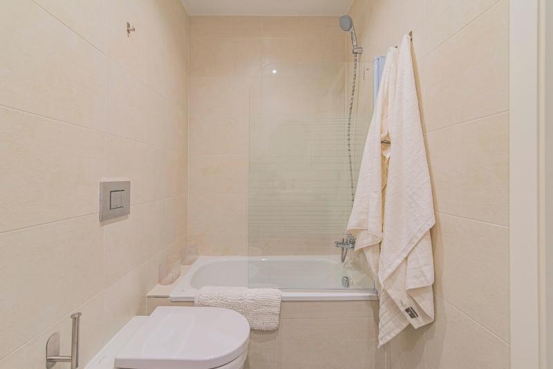 - Apartamento con patio interior - QH Plaza de la Trinidad - image 10