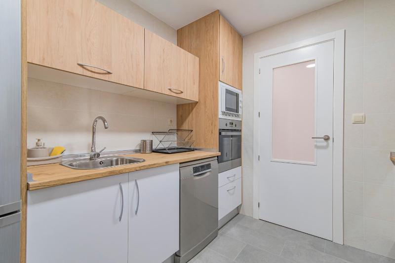 - Apartamento con patio interior - QH Plaza de la Trinidad - image 13