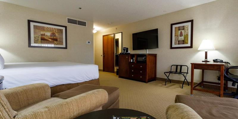Executive King Room image 3