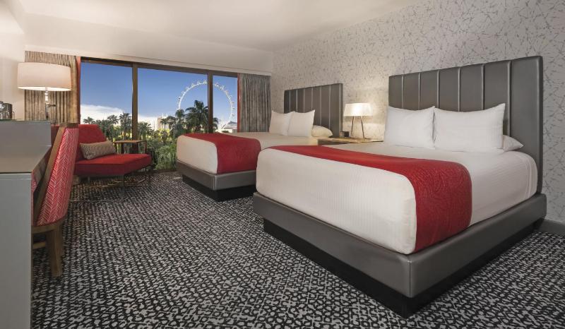 Flamingo Room 2 Queens Attraction View