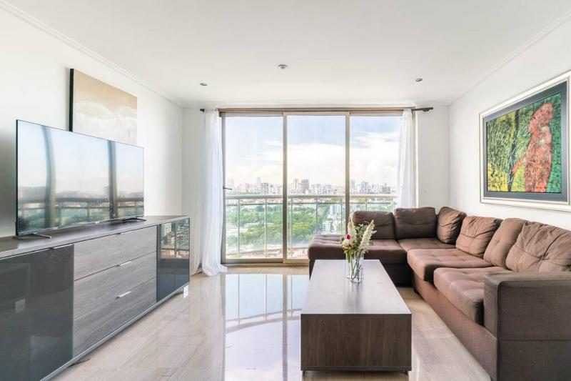 Luxurious 2BDR condo located in Prestigious Tower. - image 13