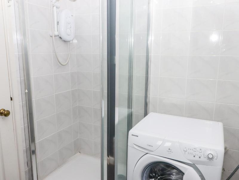 Gwylan Apartment - image 14