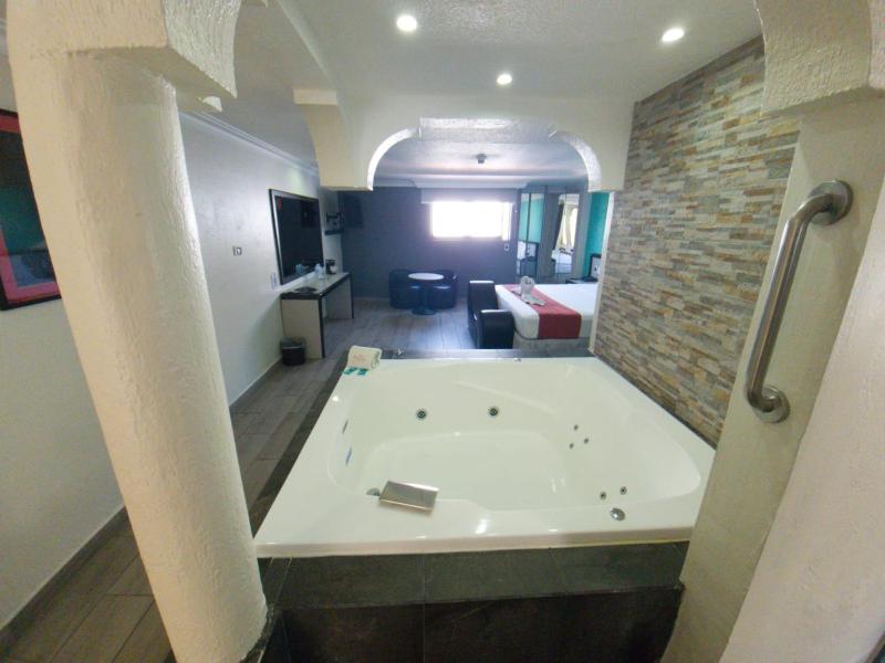 Real La Viga Motel - image 26