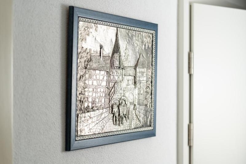 One-Bedroom Apartment image 3