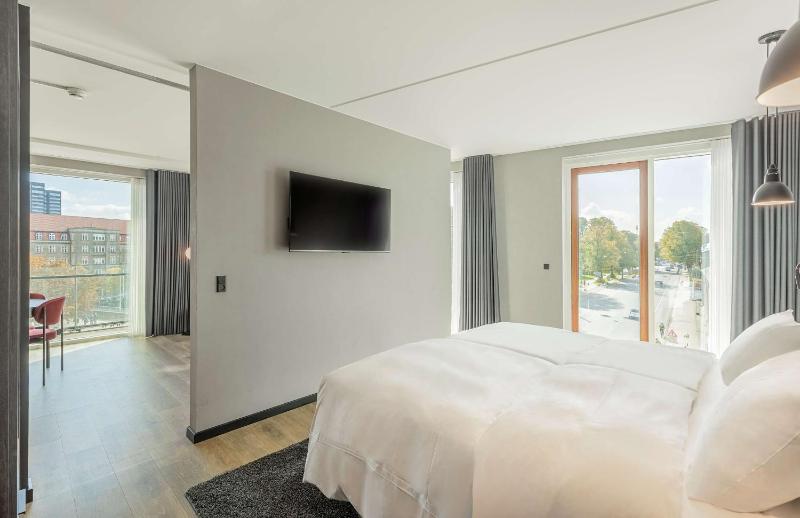 Suite with Terrace image 1