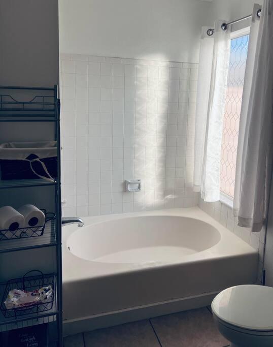 Master king suite Phoenix gem! - image 28