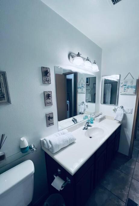 Master king suite Phoenix gem! - image 11