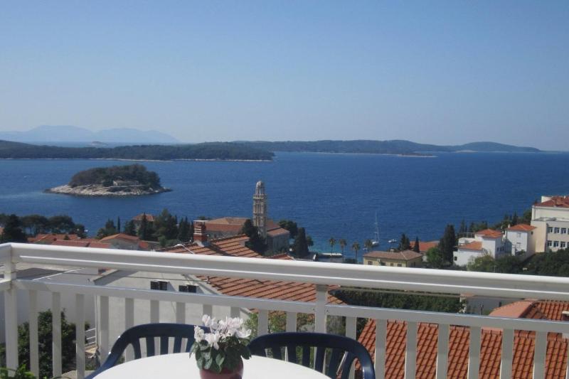 Apartments and rooms with WiFi Hvar - 20114 - image 30