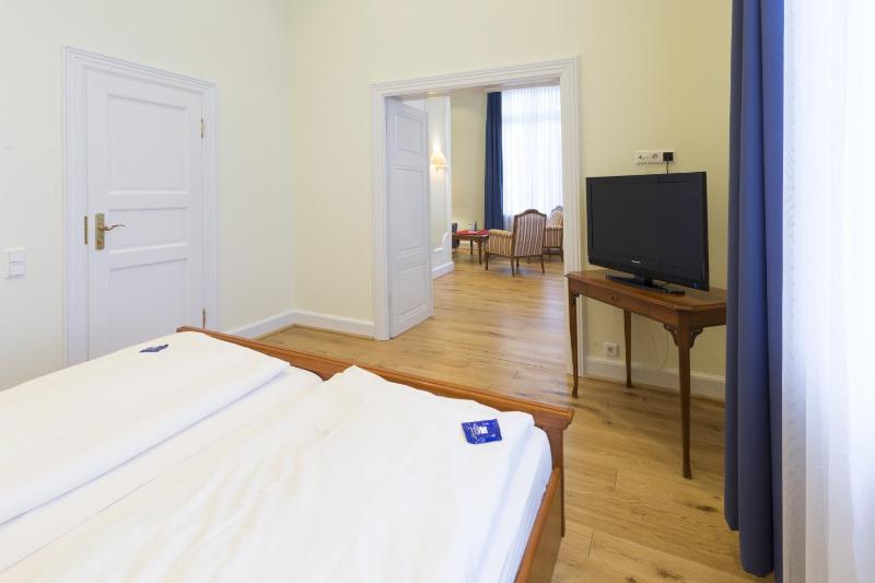 Suite image 2