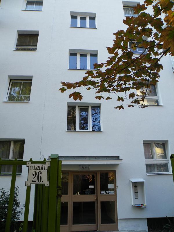 Apartment for 1 Person with Balcony image 2
