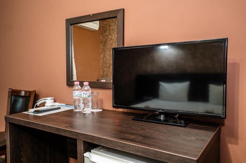 Double Room image 4