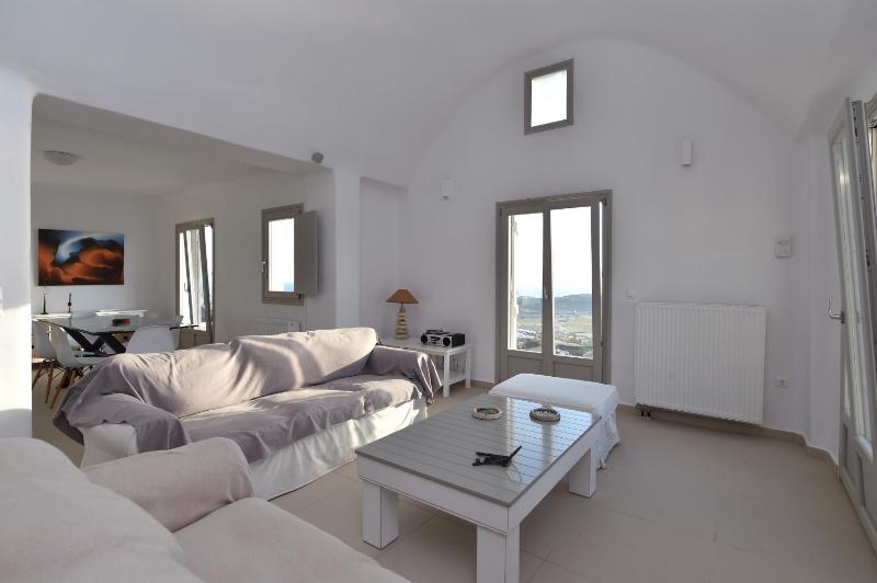 Villa Acqua · Gorgeous pool villa stunning sea views helipad! - image 14
