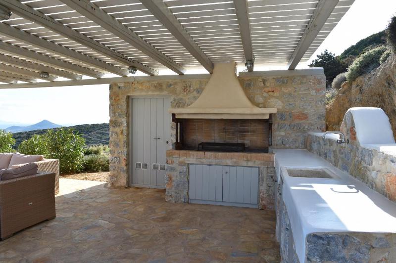 Villa Acqua · Gorgeous pool villa stunning sea views helipad! - image 31