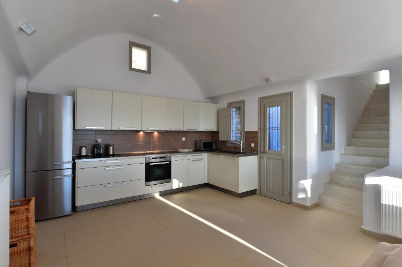 Villa Acqua · Gorgeous pool villa stunning sea views helipad! - image 11