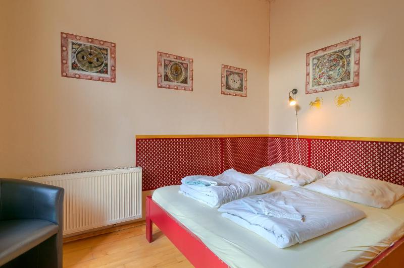 Double Room image 4