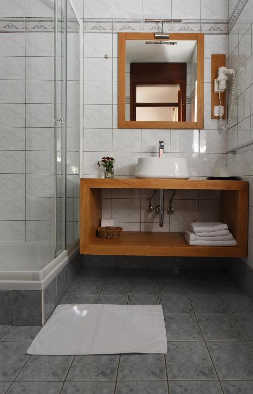 Deluxe Double Room with Balcony image 2
