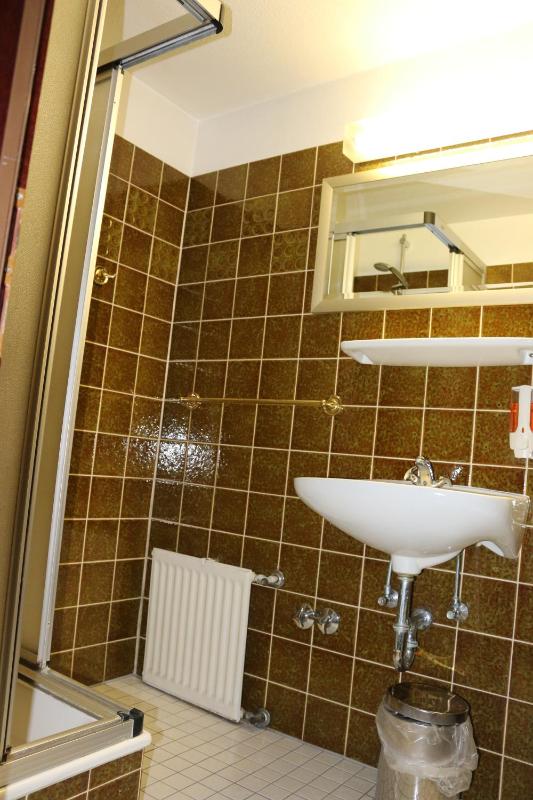 Double or Twin Room with Private Bathroom in Hallway image 3