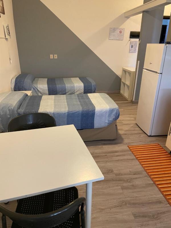 Studio (2 Adults) image 3