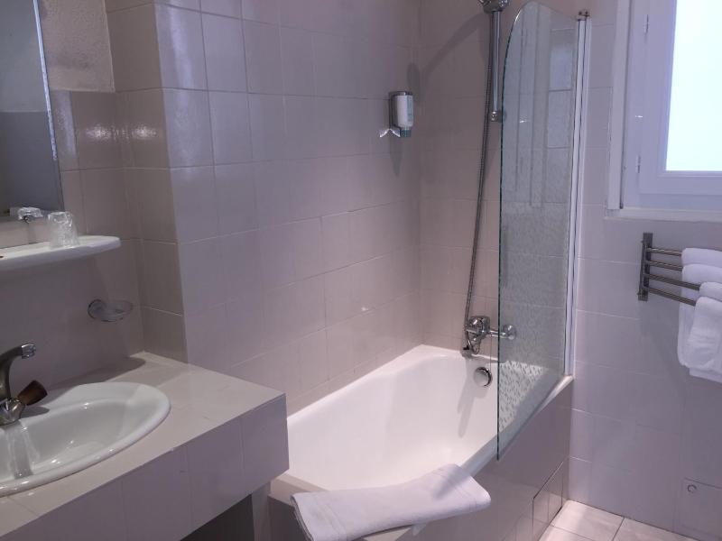 Superior Double or Twin Room image 3