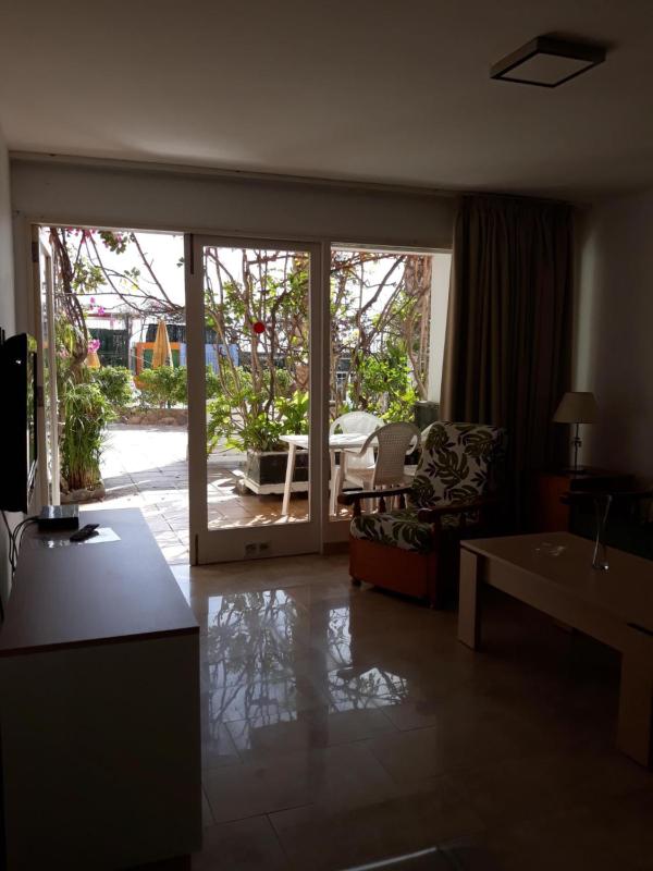 One-Bedroom Apartment image 2