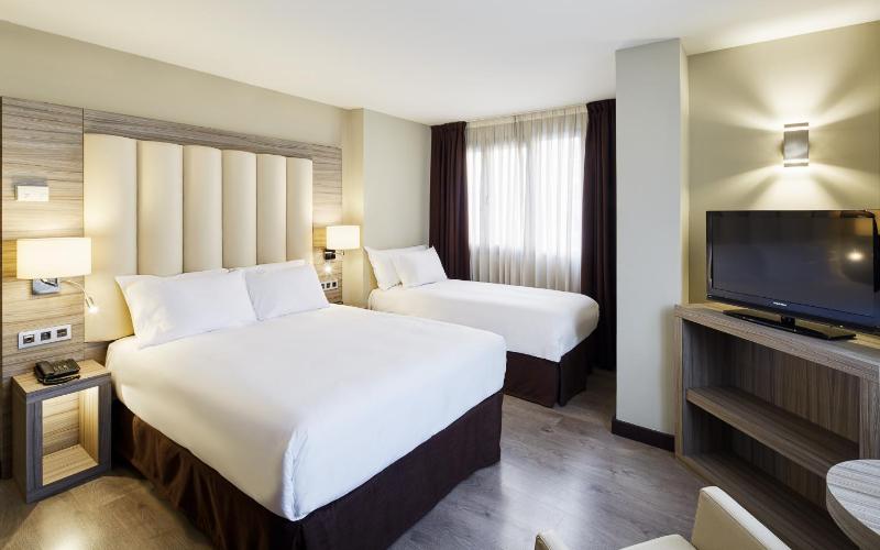 Triple Room image 1