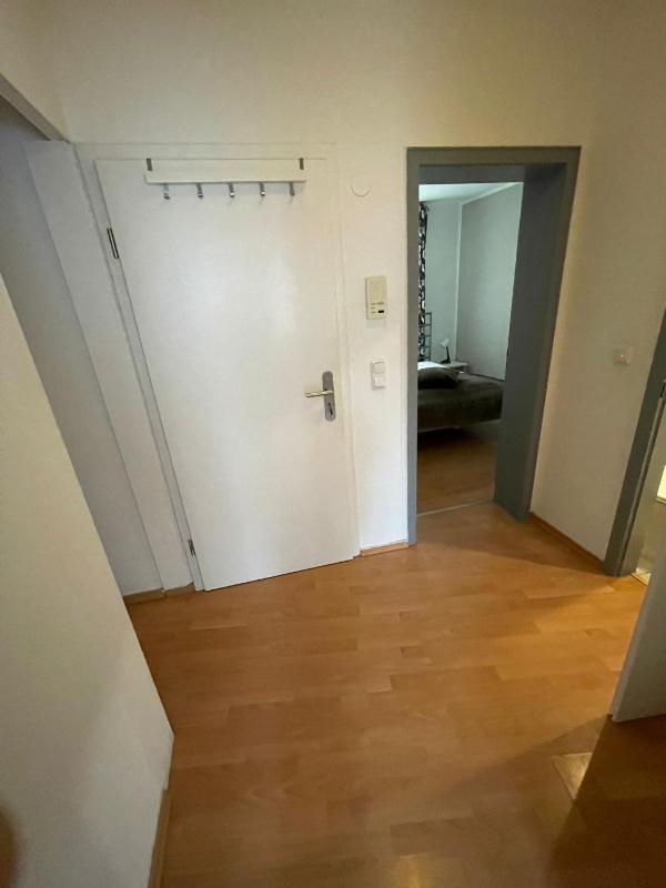 Two-Bedroom Apartment Econonmy image 3