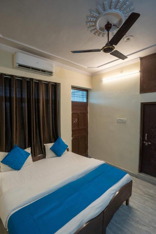 Hotel Lambodar - image 12