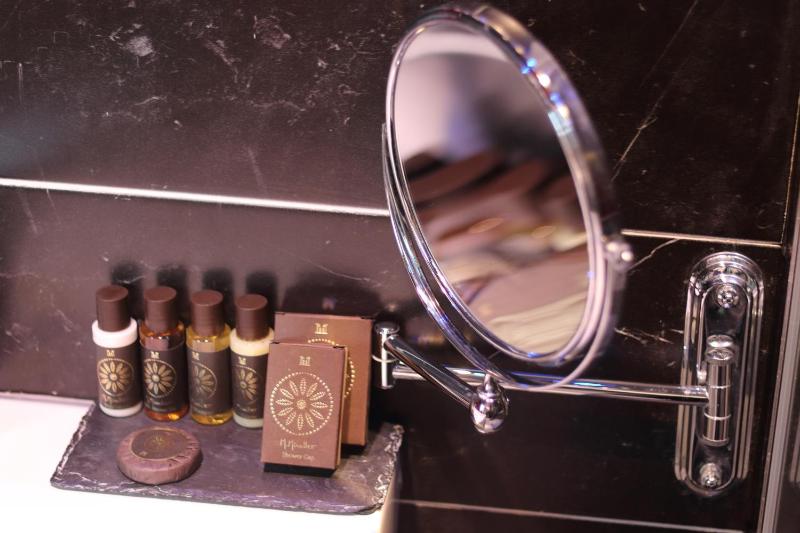 Executive Double Room image 3