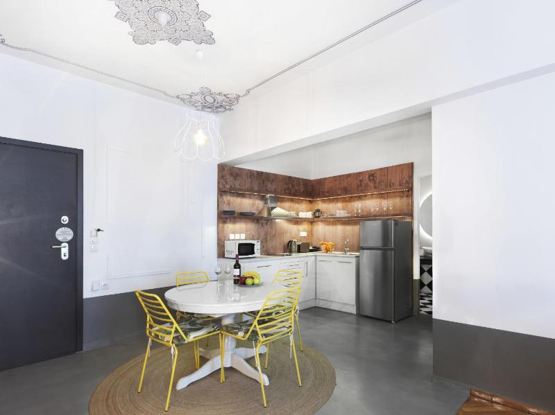Athenian Apartment in the center with Jacuzzi - image 8