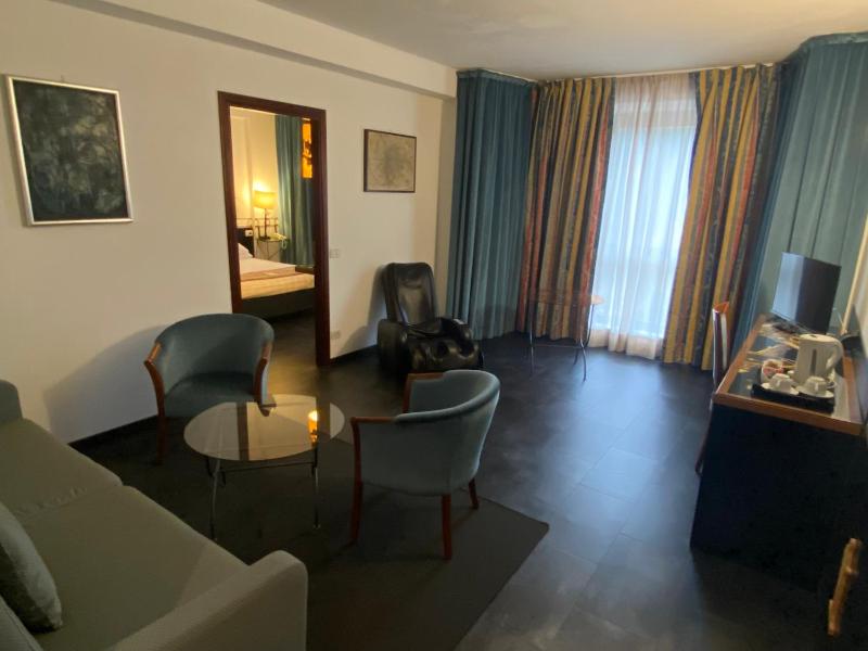 Suite image 4