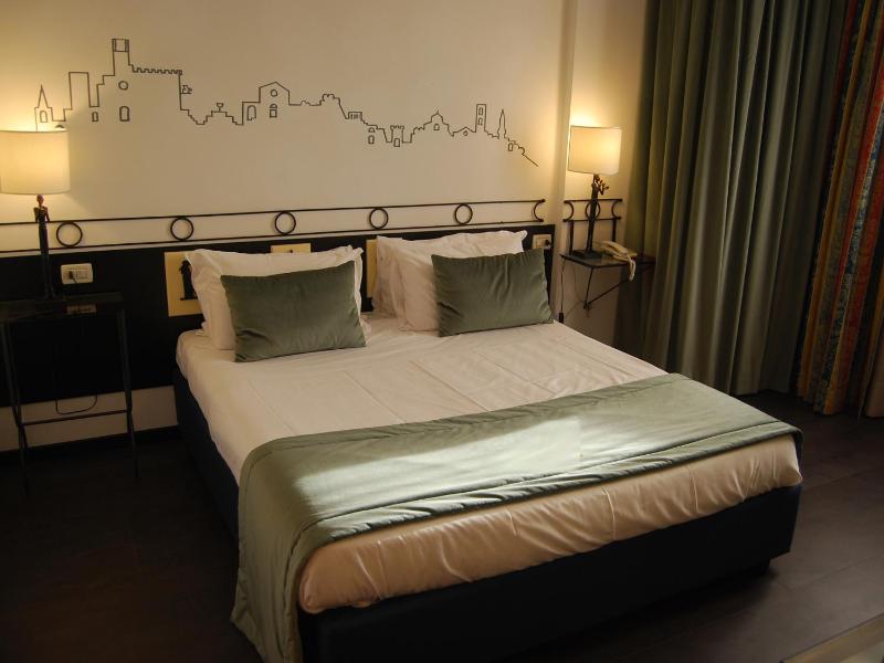 Suite image 1