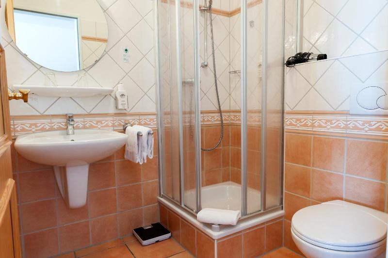 Double Room image 2