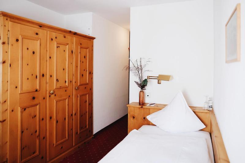 Standard Single Room image 1