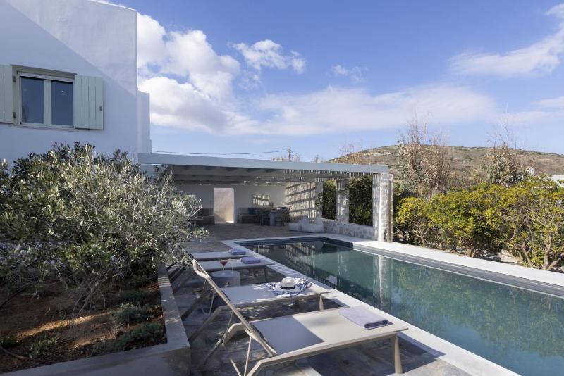 Stunning Beachfront 3BR Villa that has it ALL! - image 31