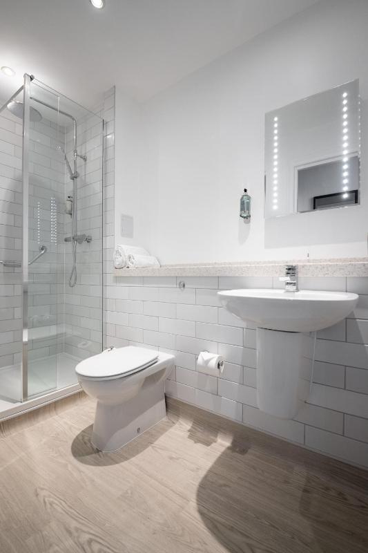 Double Room image 1