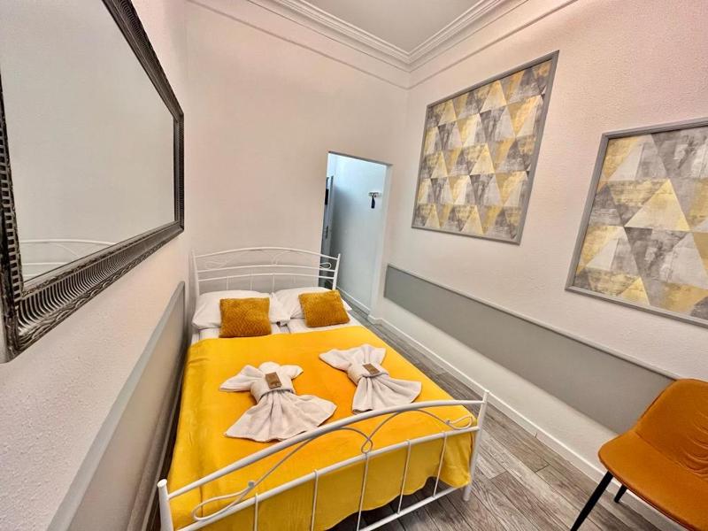 Budget Double Room image 3