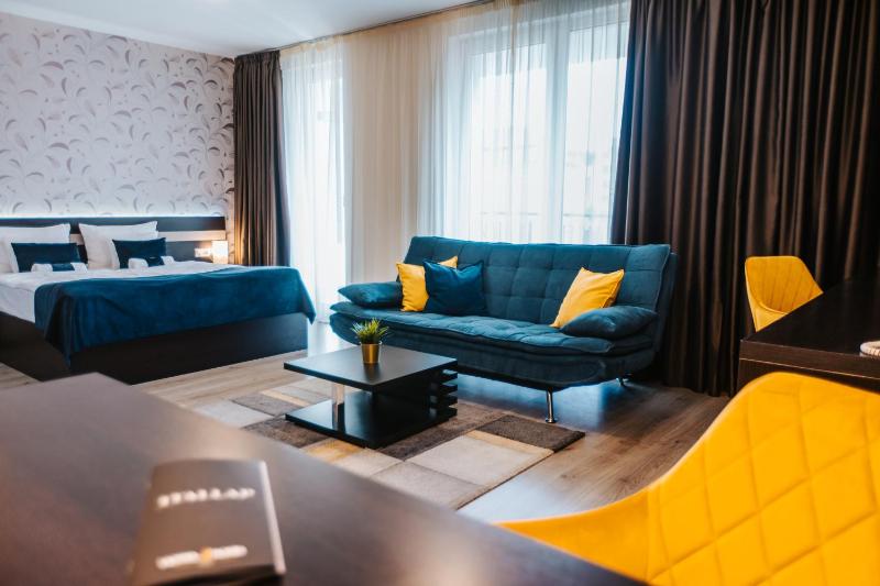 Superior Double Room image 1