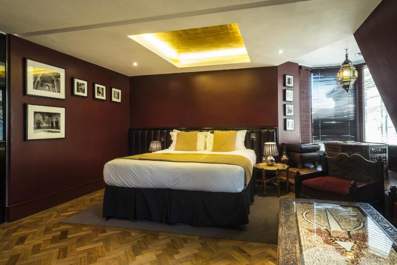 Junior Suite Double or Twin Room image 2