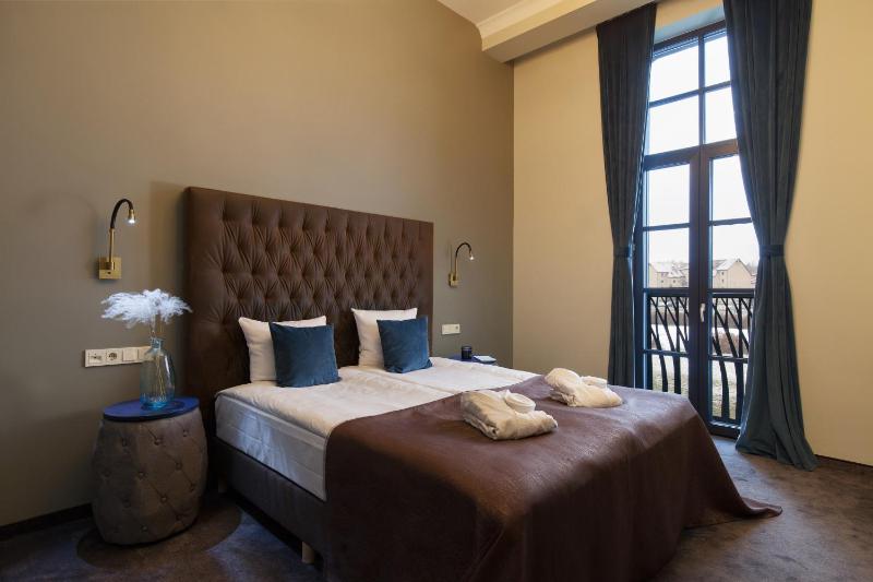 Superior Double or Twin Room with Spa Access image 1