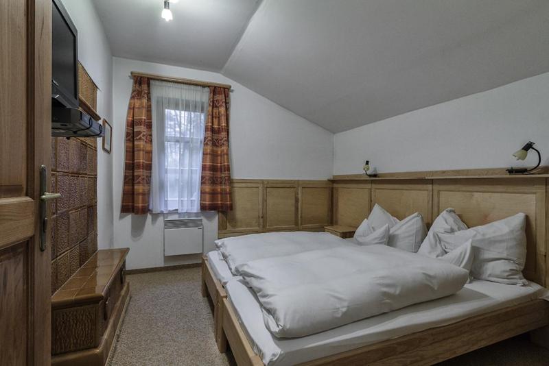 Two-Bedroom House image 3