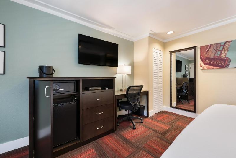 King Room image 2