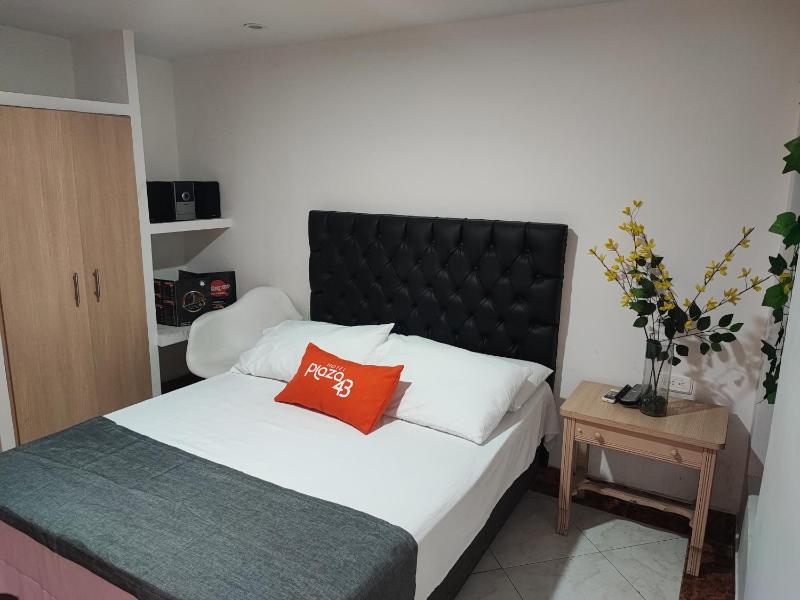 Hotel Plaza 43 - image 18
