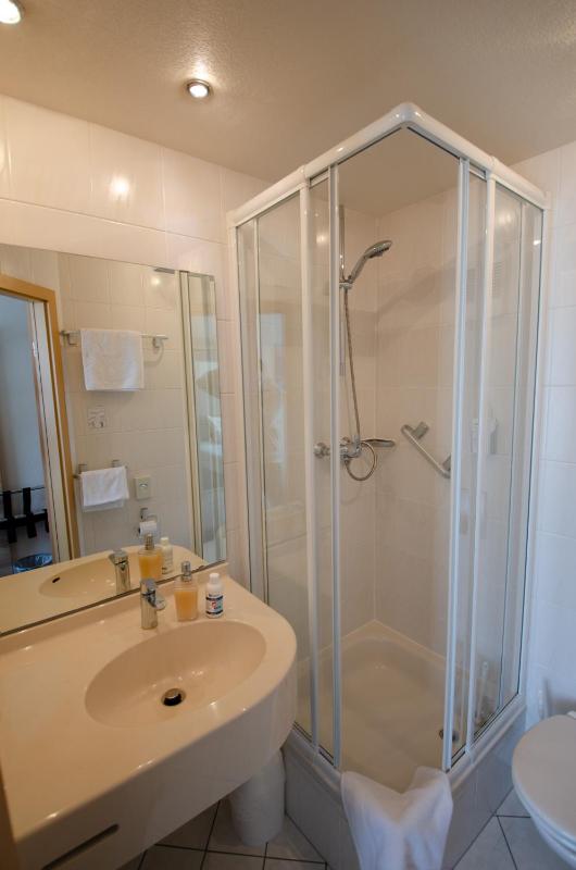 Double Room with Courtyard View and additional sleep sofa image 3