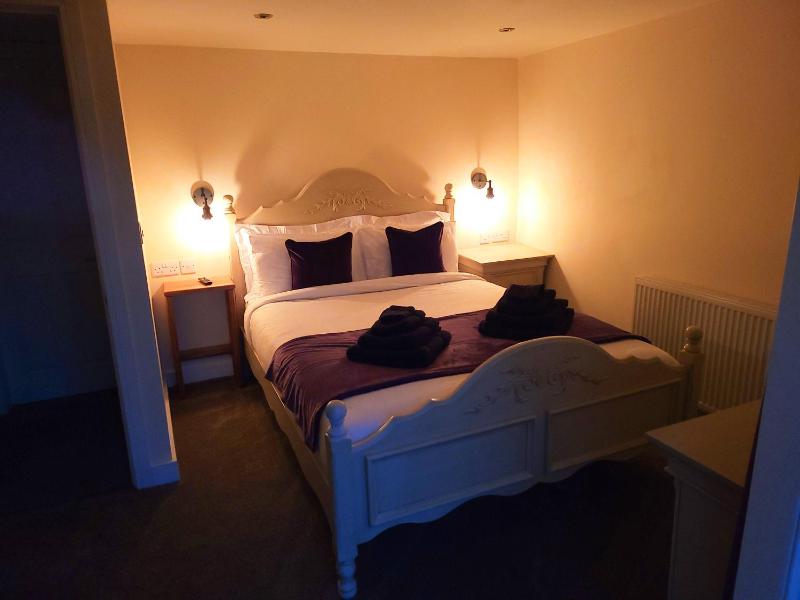 Top Hill Farm Cottage - image 28