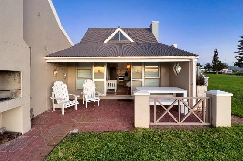 Seehuisie Langebaan 6-sleeper - image 1