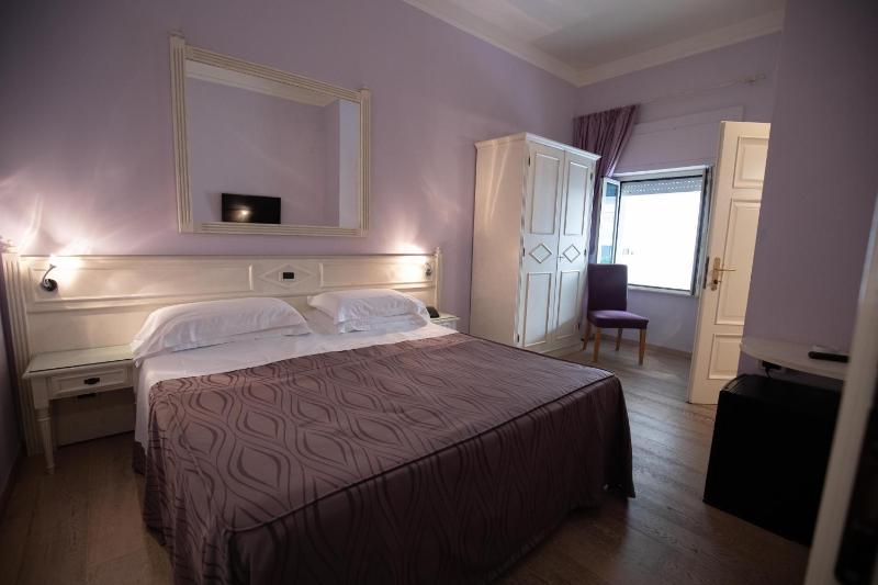 Hotel London - image 6