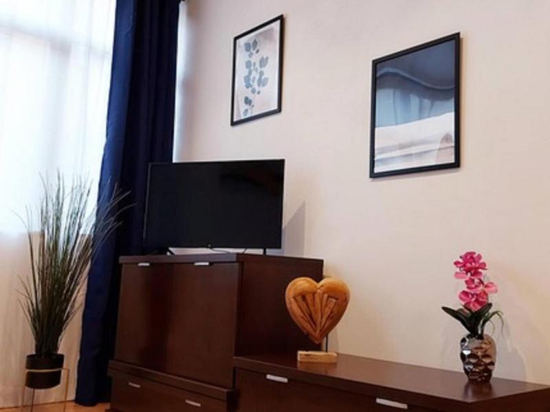 H2M Andres Perez Loft Ideally for Working - Central but Quiet and High Speed WIFI - image 8
