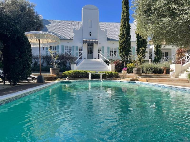 La Belle Guest House - image 1